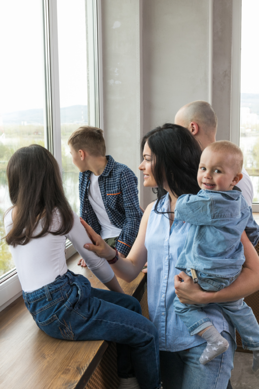 Prozorski filter i zadovoljna porodica